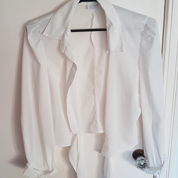 Bottom-tie blouse - Picture 1 of 3